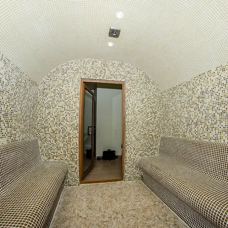 And Orchid Noks ساني بيتش